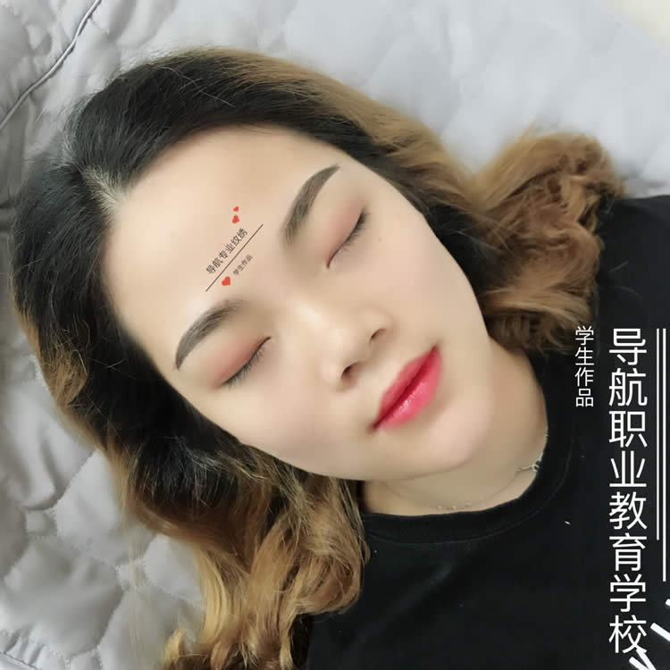 韩式半永久轻奢定妆眉